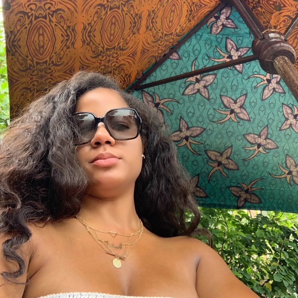 Meet your Posher, Alaina